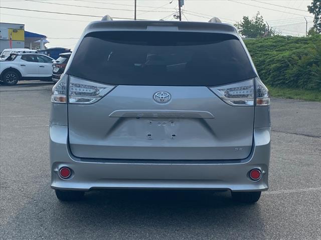 2011 Toyota Sienna SE