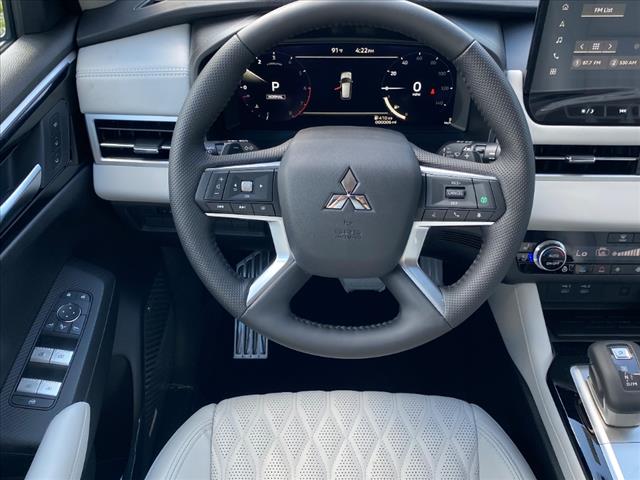 2025 Mitsubishi Outlander SEL