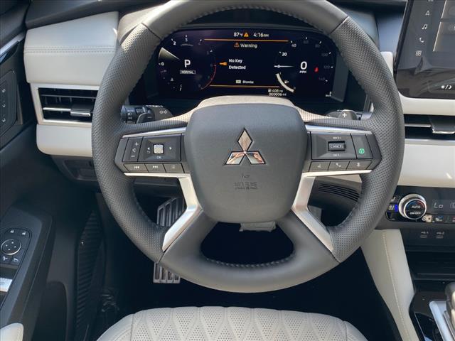 2025 Mitsubishi Outlander SEL