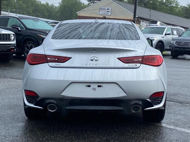 2017 INFINITI Q60 Red Sport 400