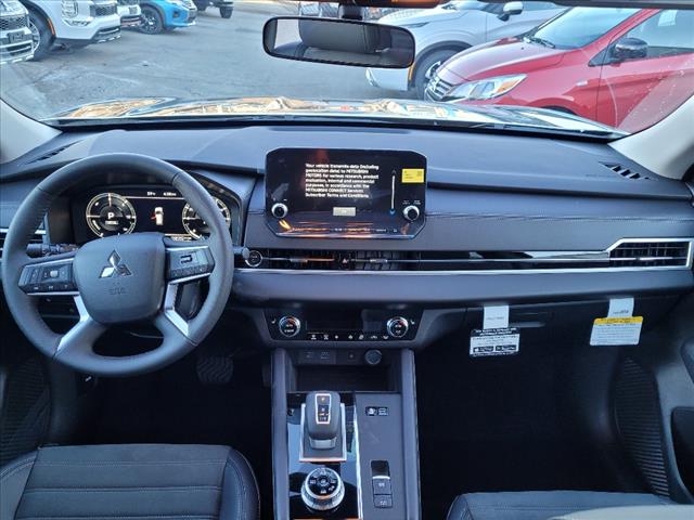 2025 Mitsubishi Outlander PHEV SE
