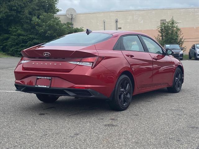 2021 Hyundai ELANTRA SEL