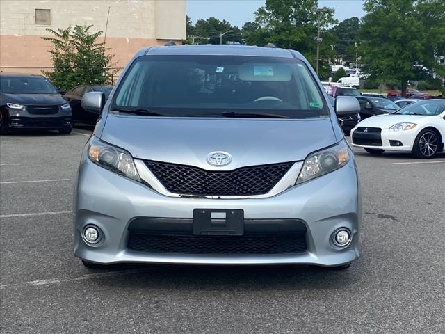 2011 Toyota Sienna SE