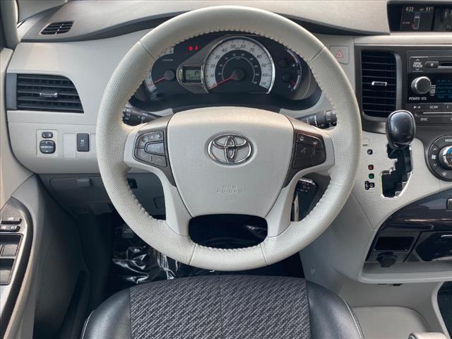 2011 Toyota Sienna SE