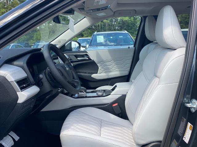 2025 Mitsubishi Outlander SEL