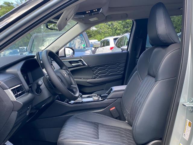 2025 Mitsubishi Outlander SEL