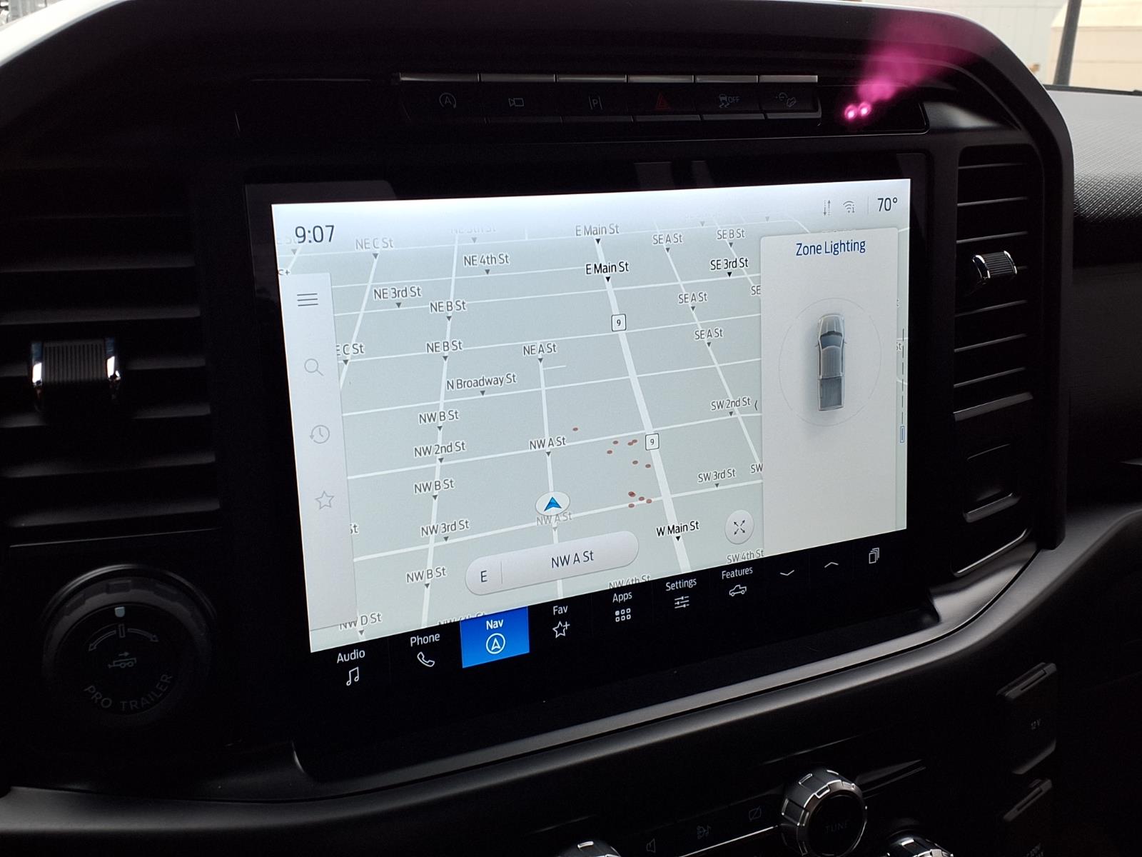 View vehicle photo 4