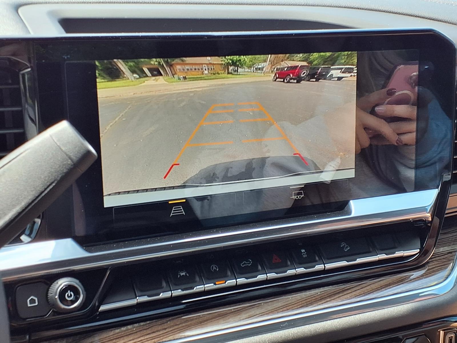 View vehicle photo 4