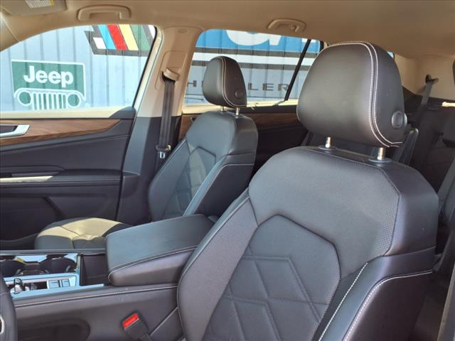 2024 Volkswagen Atlas SE