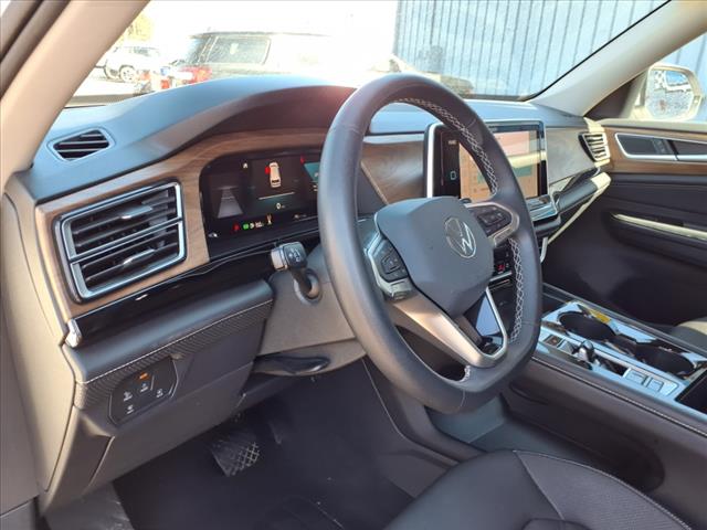 2024 Volkswagen Atlas SE