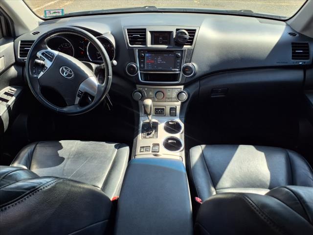 2013 Toyota Highlander SE
