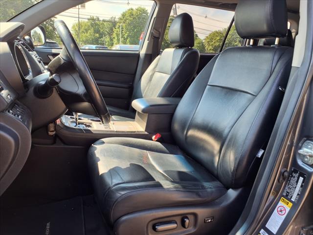 2013 Toyota Highlander SE
