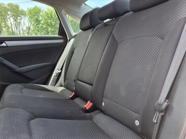 2012 Volkswagen Passat S PZEV