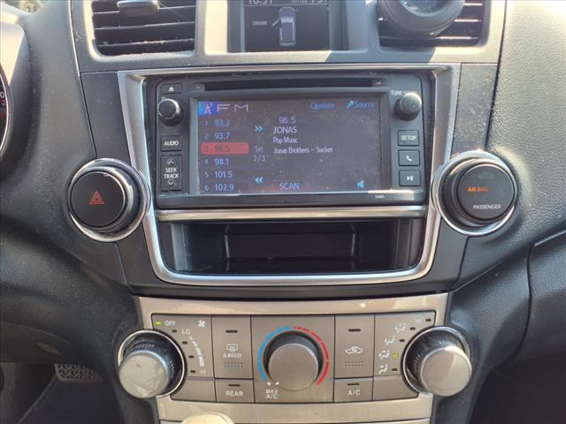 2013 Toyota Highlander SE