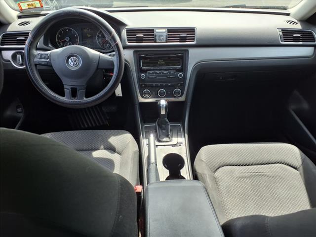 2012 Volkswagen Passat S PZEV