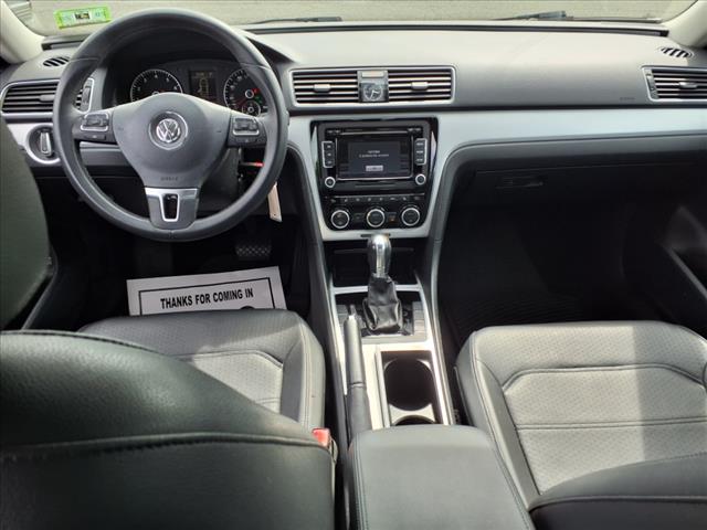 2012 Volkswagen Passat SE PZEV