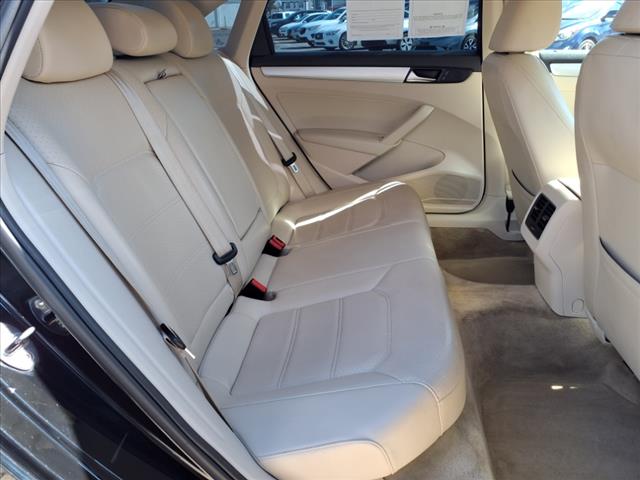 2013 Volkswagen Passat SE PZEV