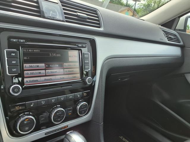 2012 Volkswagen Passat SE PZEV