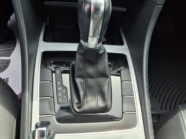 2012 Volkswagen Passat SE PZEV