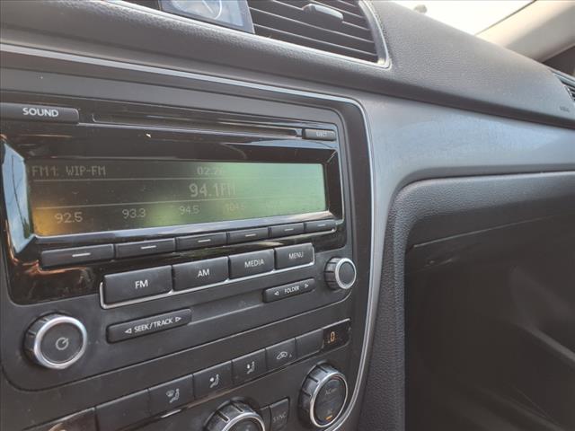 2012 Volkswagen Passat S PZEV