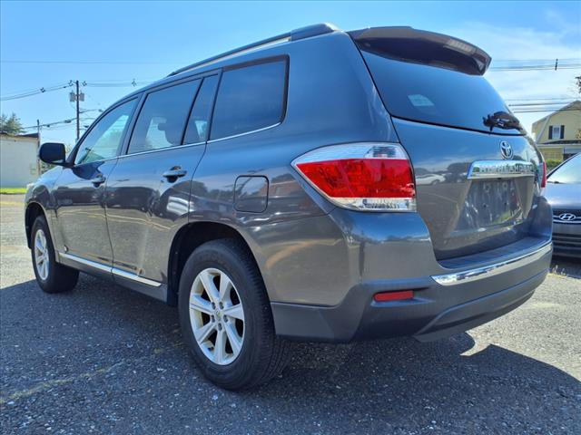 2013 Toyota Highlander SE