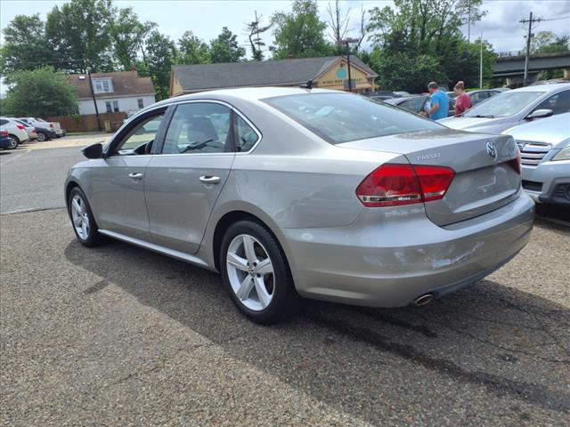 2012 Volkswagen Passat SE PZEV