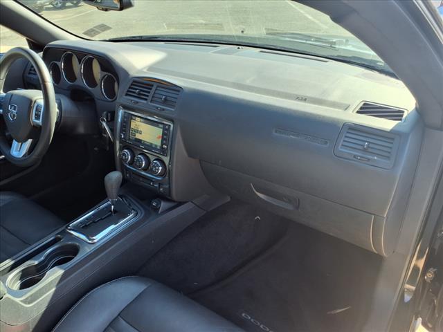 2011 Dodge Challenger SE