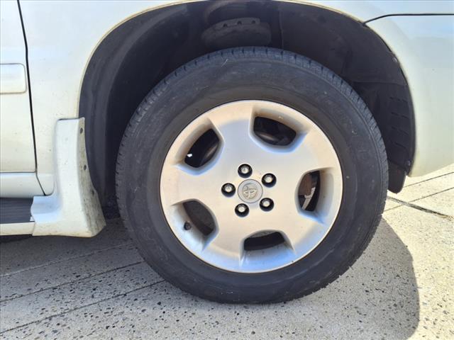2005 Toyota Highlander Base