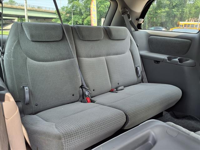 2006 Toyota Sienna LE 7 Passenger