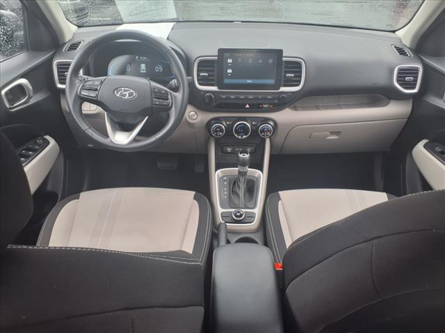 2024 Hyundai VENUE SEL