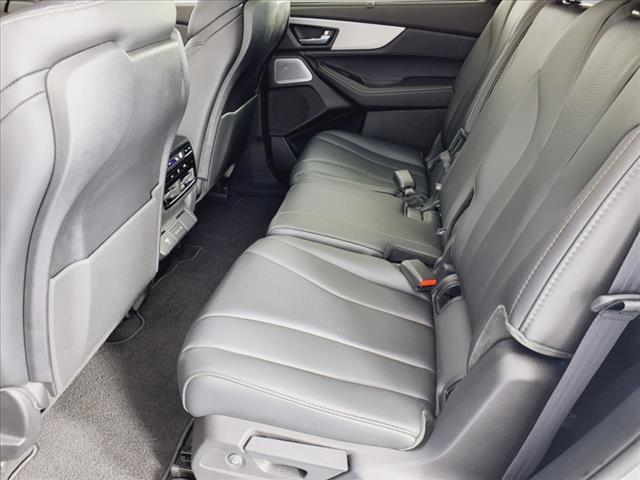 2025 Acura MDX w/Tech