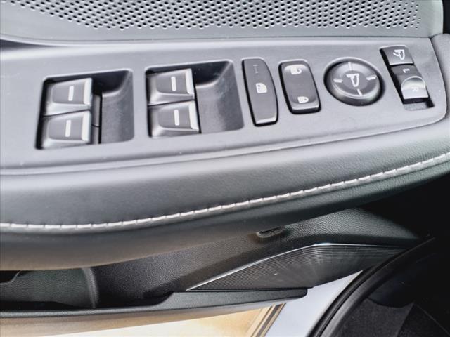 2025 Acura MDX w/Tech