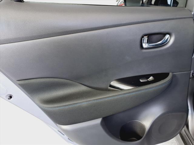 2022 Nissan LEAF SV