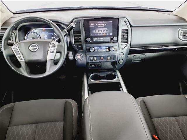 2023 Nissan Titan SV