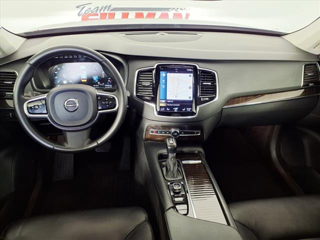 2016 Volvo XC90 T6 Momentum