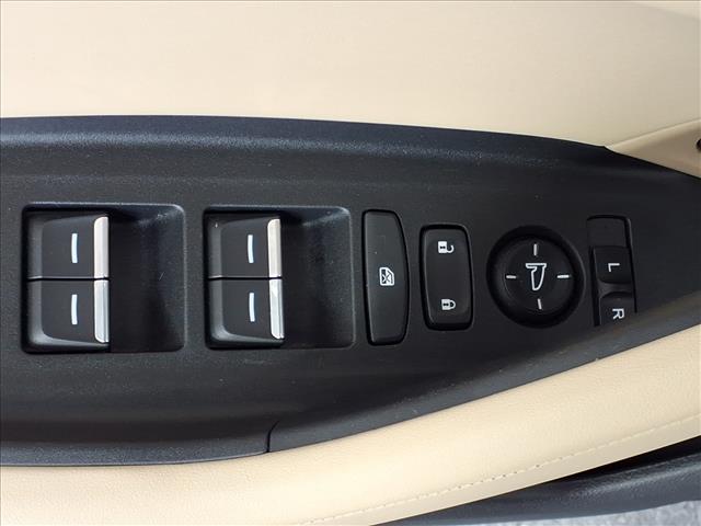 2025 Acura TLX w/Tech