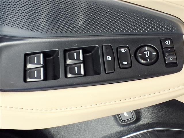 2025 Acura MDX w/Tech