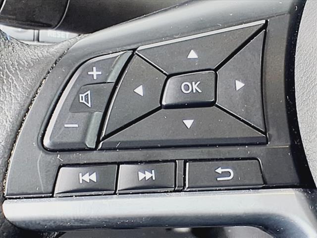 2022 Nissan LEAF SV