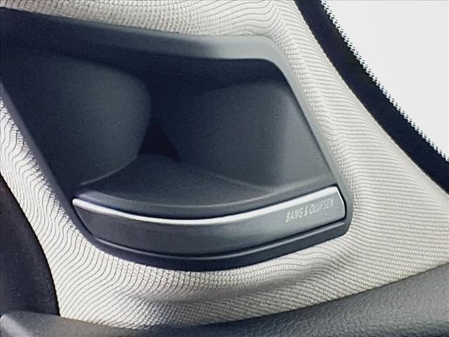 2025 Acura MDX w/Tech