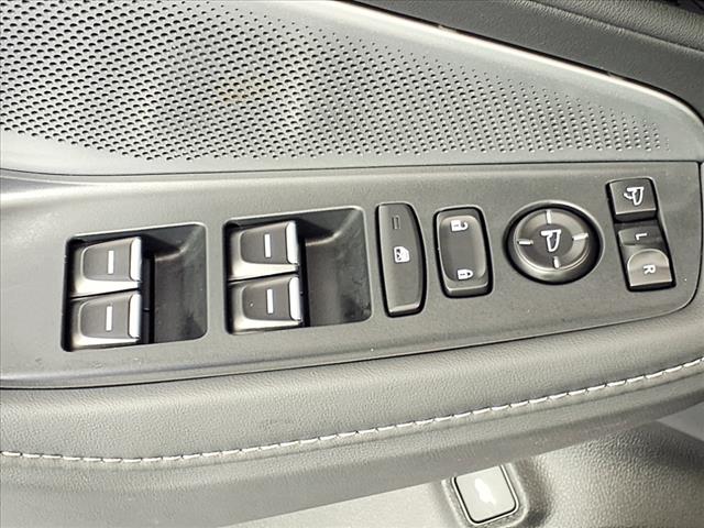 2025 Acura MDX w/Tech