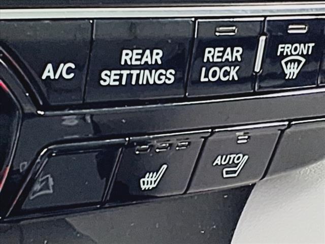 2025 Acura MDX w/Tech