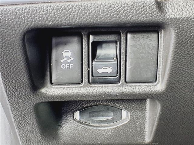 2011 INFINITI G25 Sedan Journey