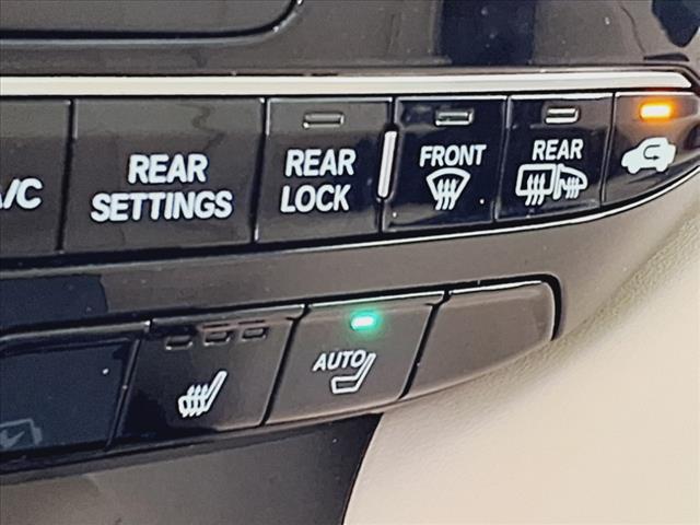 2025 Acura MDX w/Tech
