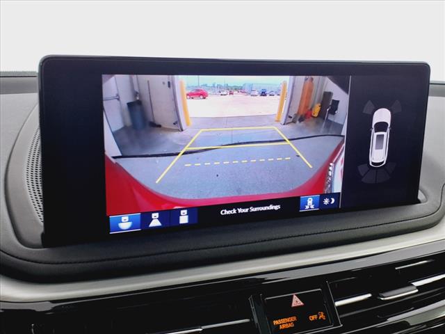 2025 Acura MDX w/Tech