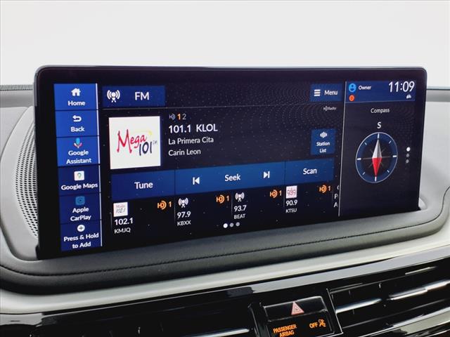 2025 Acura MDX w/Tech