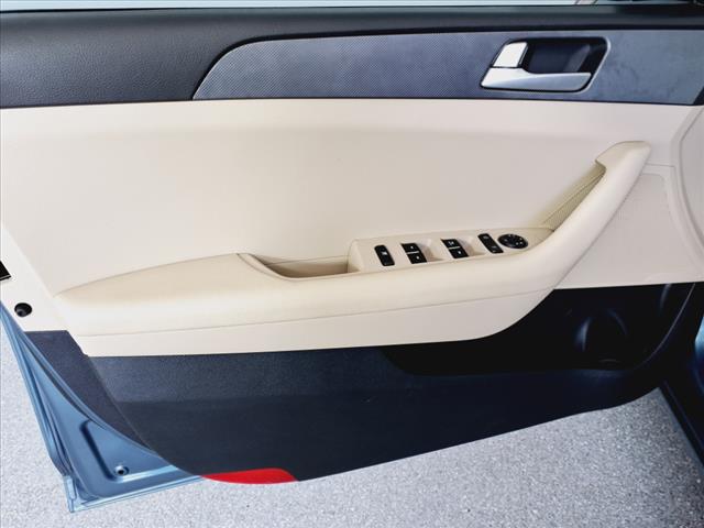 2017 Hyundai SONATA SE