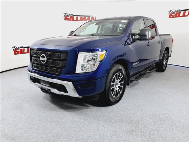 2023 Nissan Titan SV