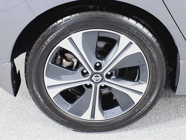 2022 Nissan LEAF SV