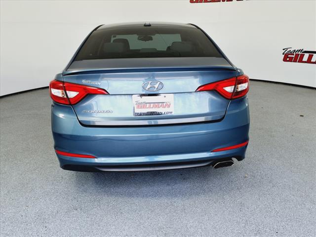 2017 Hyundai SONATA SE