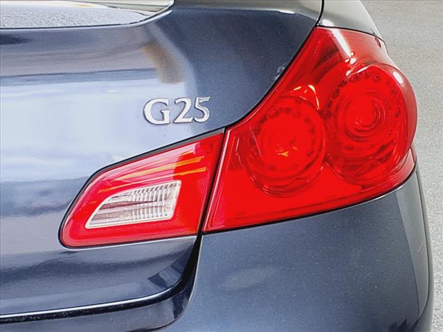 2011 INFINITI G25 Sedan Journey